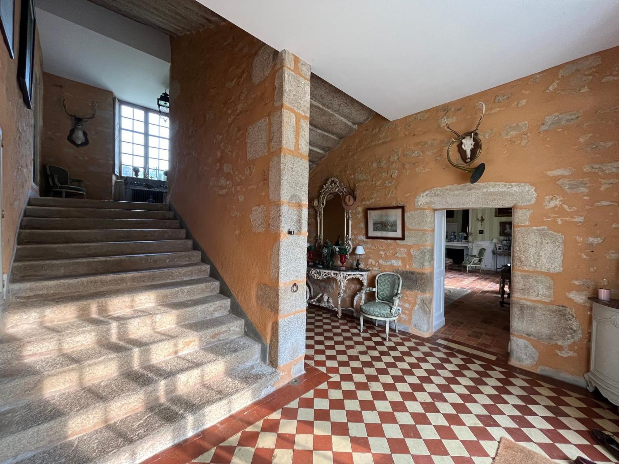 Chateau De Cadouzan Saint-Dolay Exterior foto
